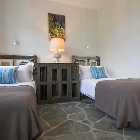 Emporio Ξενοδοχείο 4*